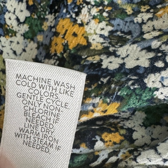 J. Jill Smocked Relaxed Rayon Blouse In Navy Blue Wildflowers Print Size 2X - Picture 13 of 14